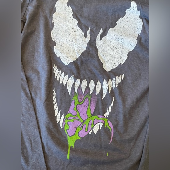 Venom long sleeve, glow in the dark shirt - Picture 2 of 4